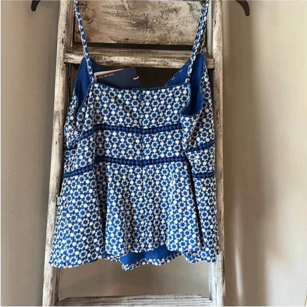 Skies are Blue embroidered Peplum tank - Picture 3 of 4